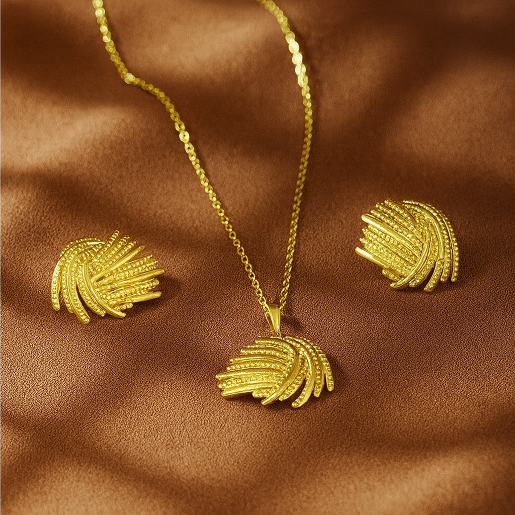 Eterna Shine Pendant & Earrings