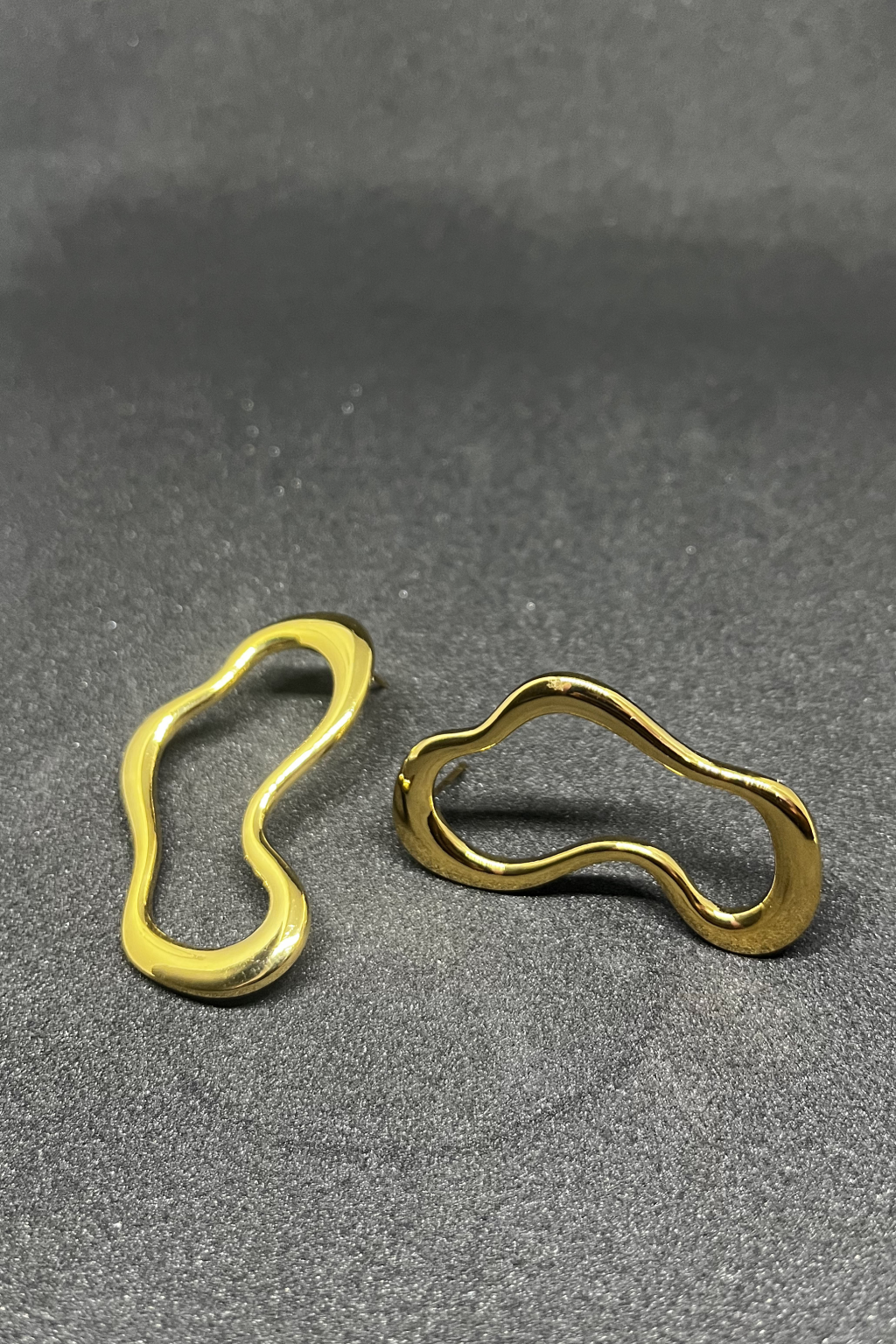 Fluid Aura Gold Earrings