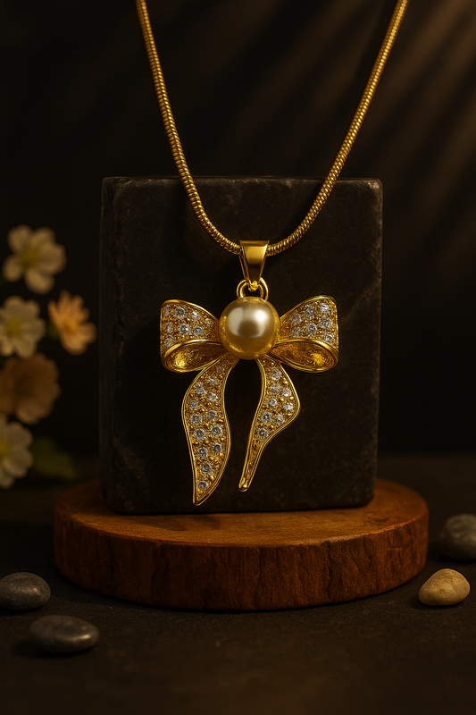 Pearl Glow Ribbon Necklace