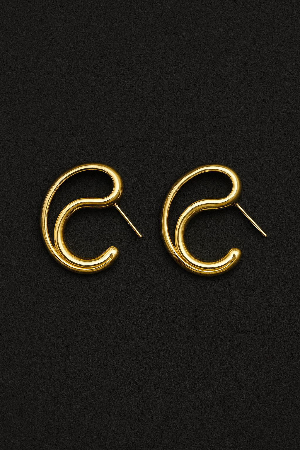 Eterna Curve Gold Hoops