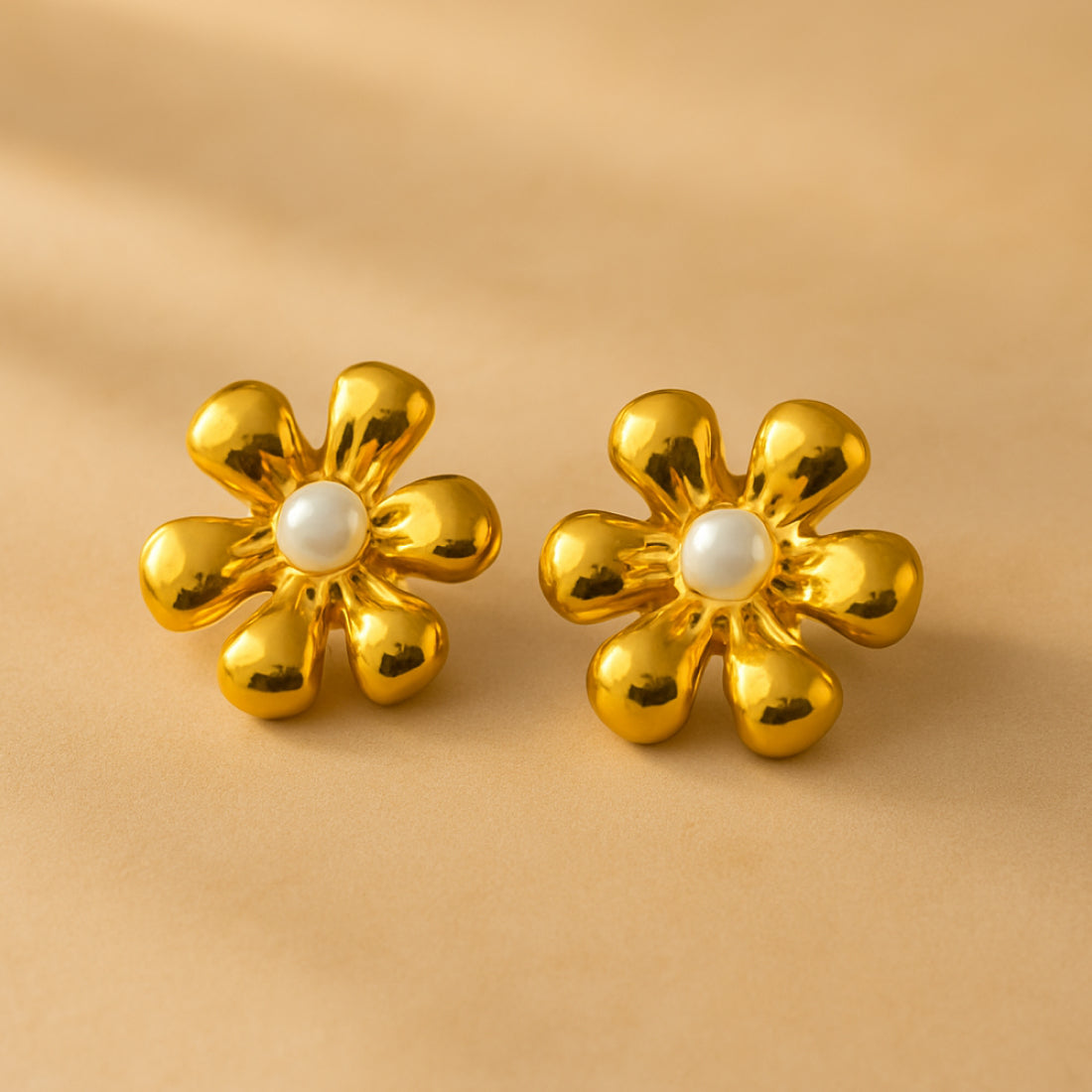 Bloom Pearl Earrings