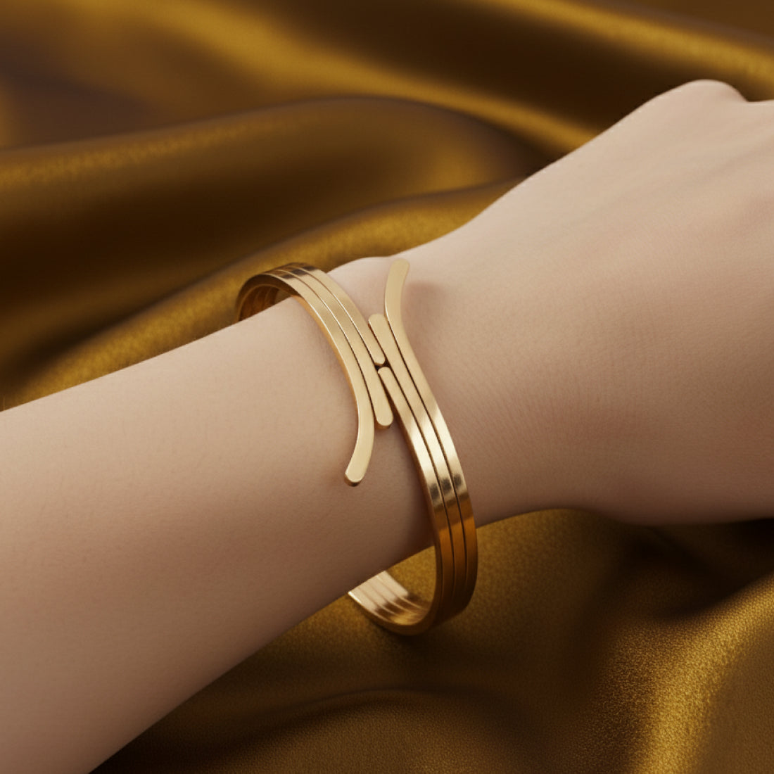 Golden wave bracelet