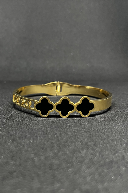 Midnight Clover bracelet