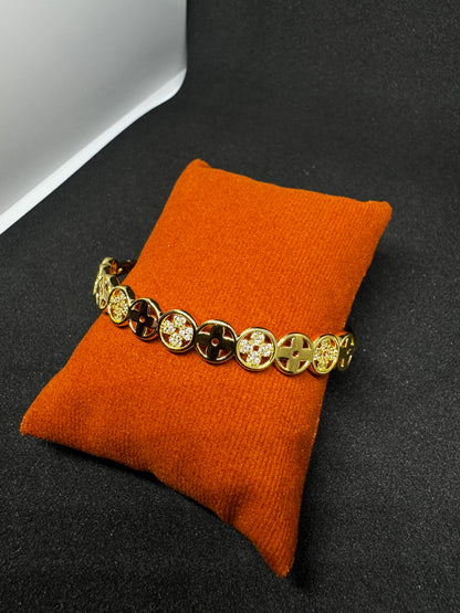Lustrous Bracelet
