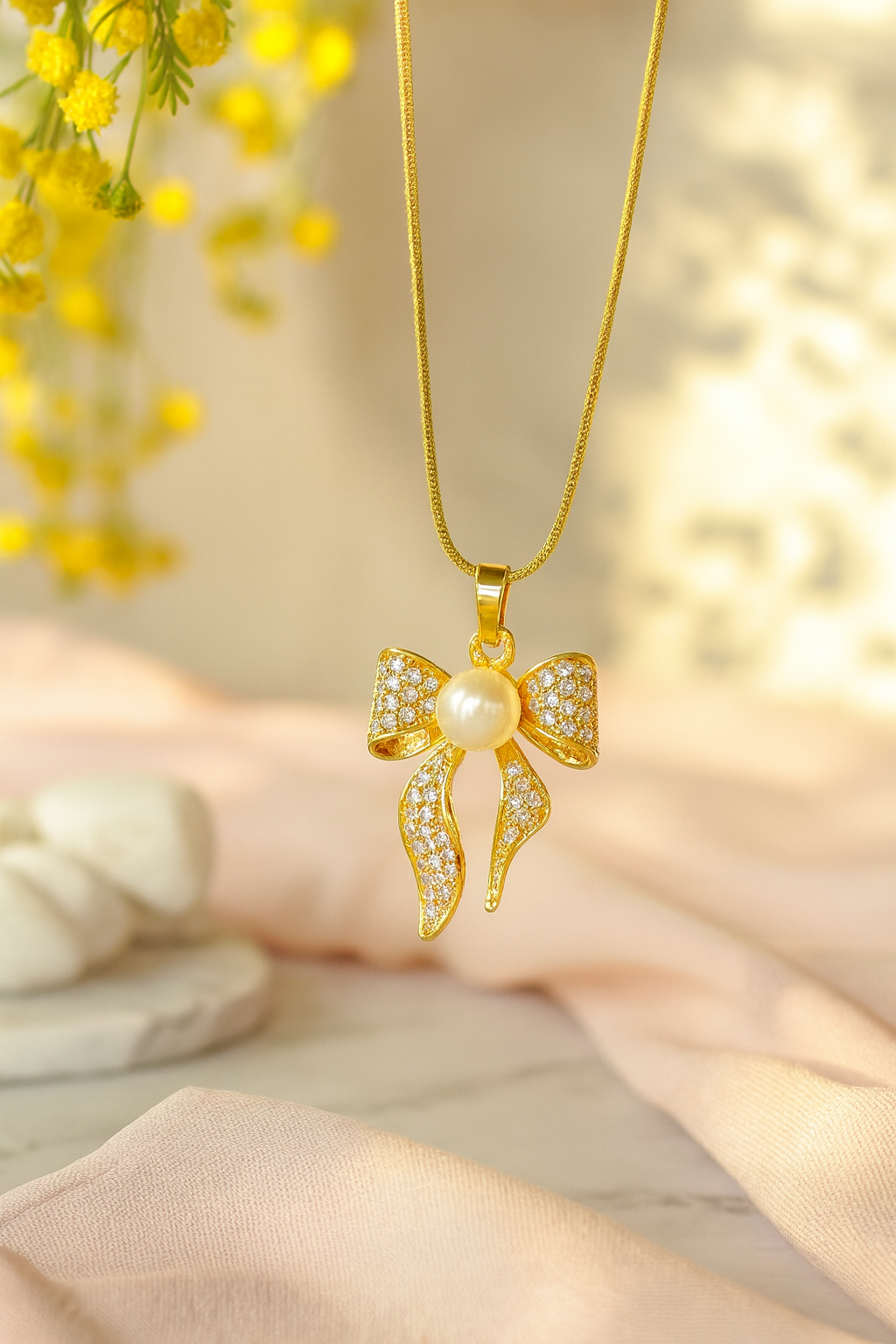 Pearl Glow Ribbon Necklace