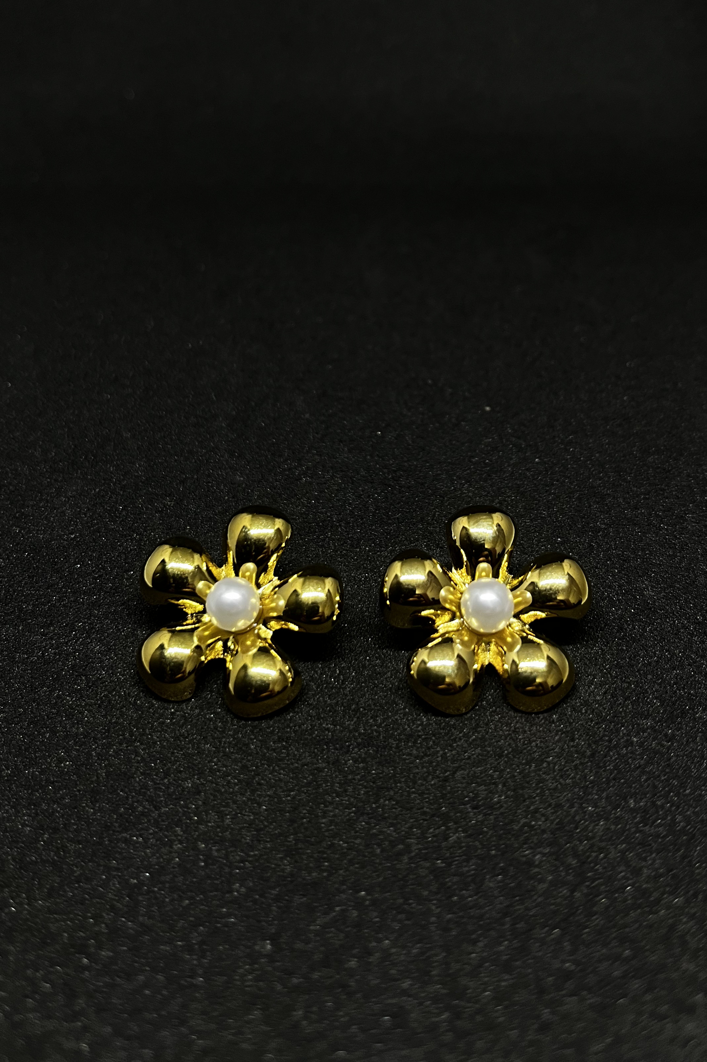 Bloom Pearl Earrings