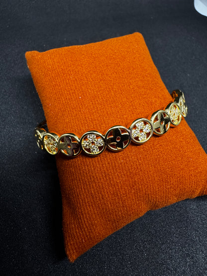 Lustrous Bracelet