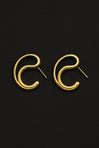 Eterna Curve Gold Hoops