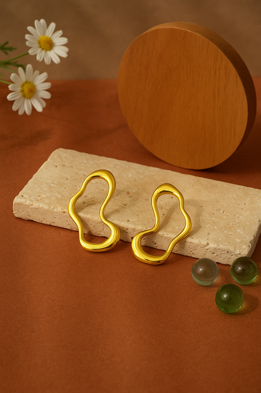 Fluid Aura Gold Earrings